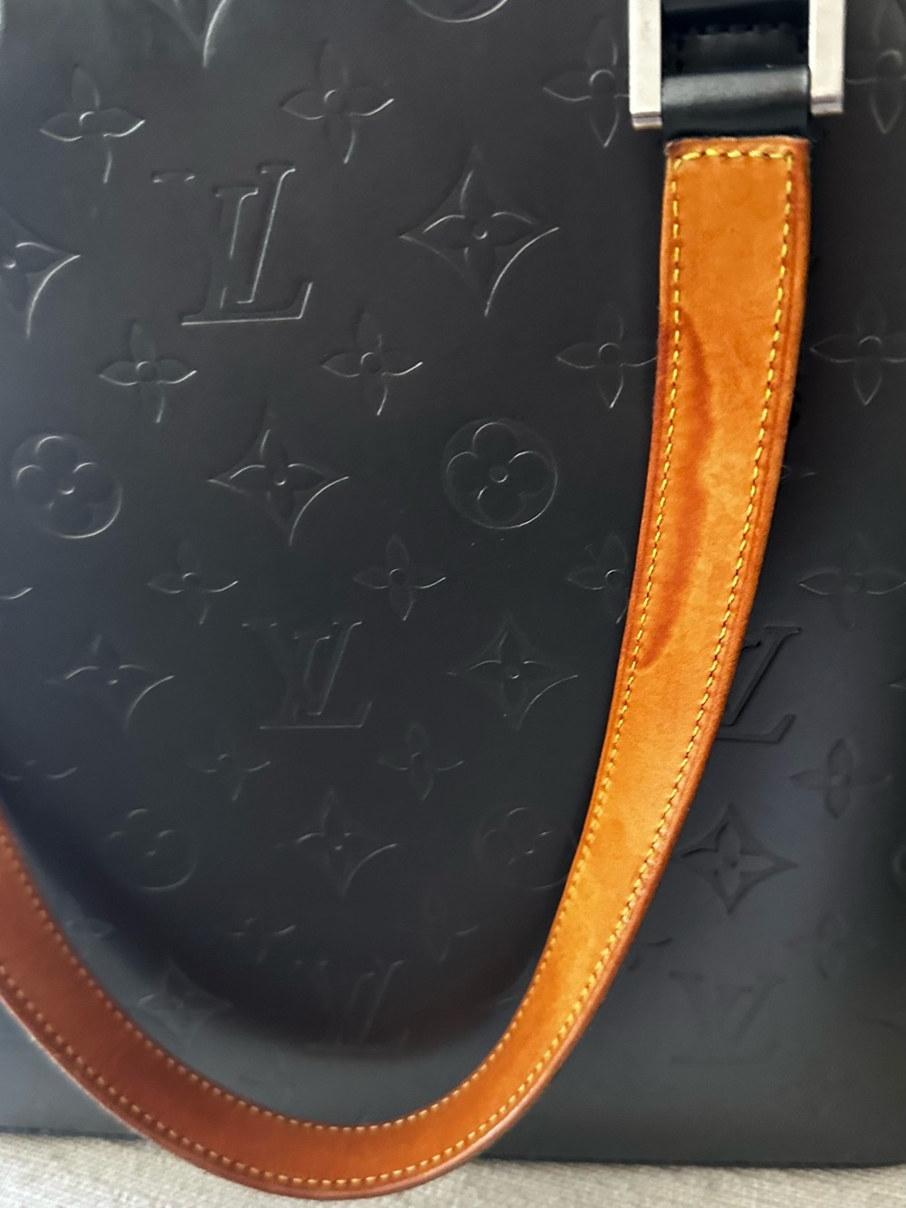 AUTHENTIC LOUIS VUITTON MAT STOCKTON VERNIS SHOULDER TOTE BAG - Picture 8 of 16